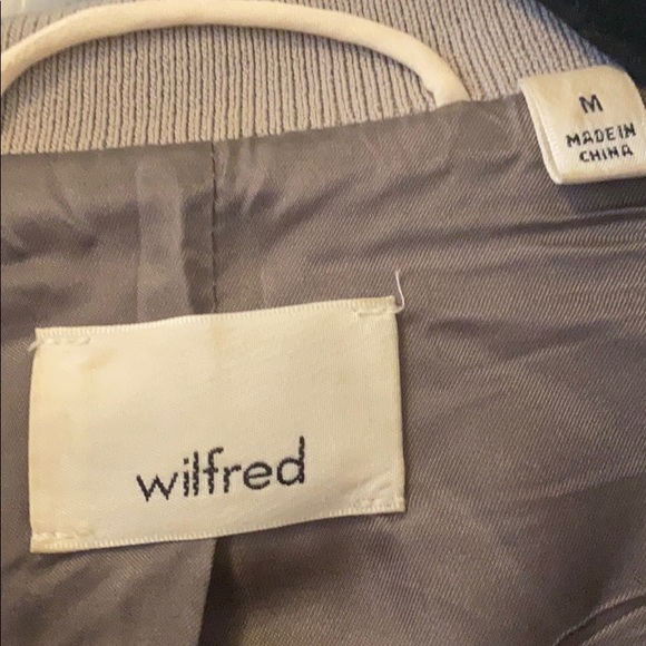 Aritzia Wilfred Bomber Jacket - Picture 2 of 4